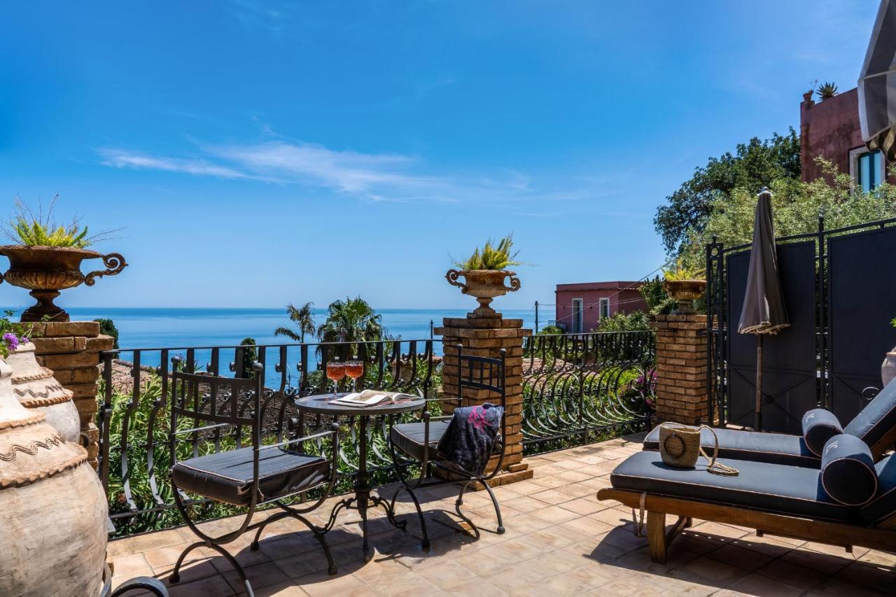 Hotel Villa Carlotta Таорміна Екстер'єр фото